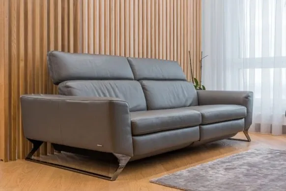 Sofa Couro.webp Sofa Couro.webp